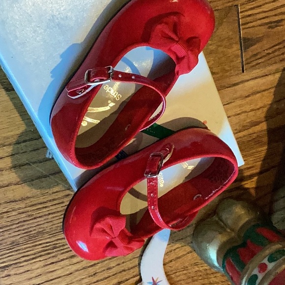 Vintage 1995 GIRL STRIDE RITE PATSY RED PATENT LEATHER BOW SHOES SZ. 3 Months - Picture 9 of 9